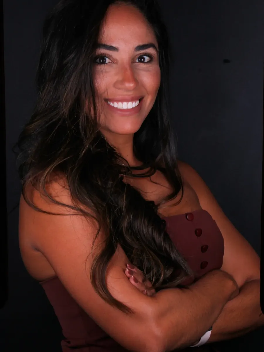 Dra Karla Oliveira